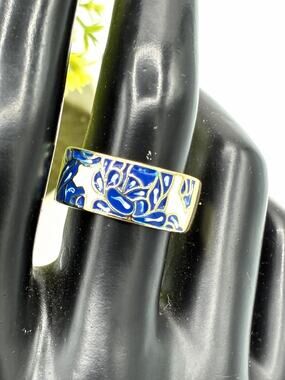 Vintage Cloisonné Enamel Band Ring Blue & White Floral Size 8.5
